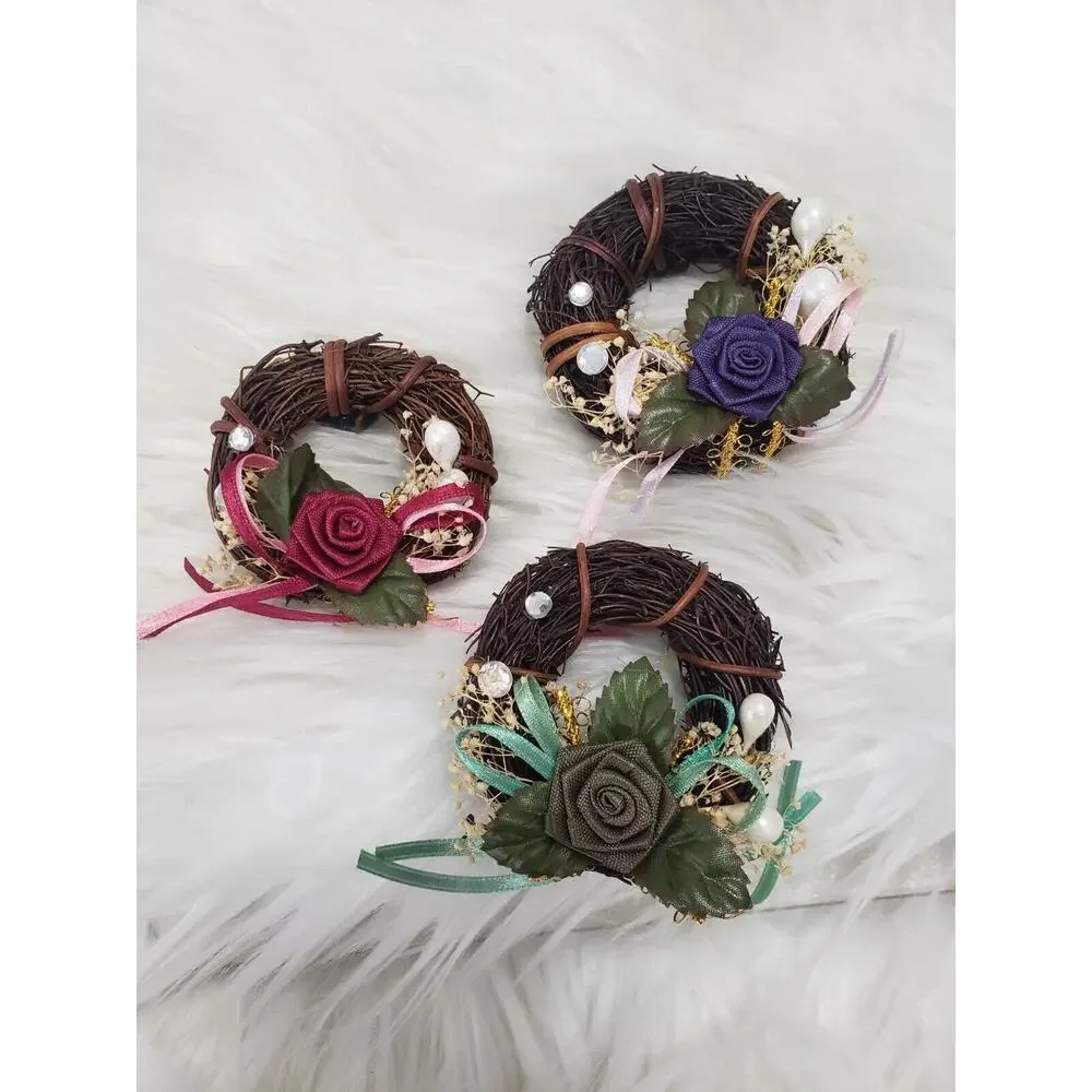Vintage‎ 3 Christmas Wreath Magnets Decor Retro 80s 90s grandma cottagecore chic